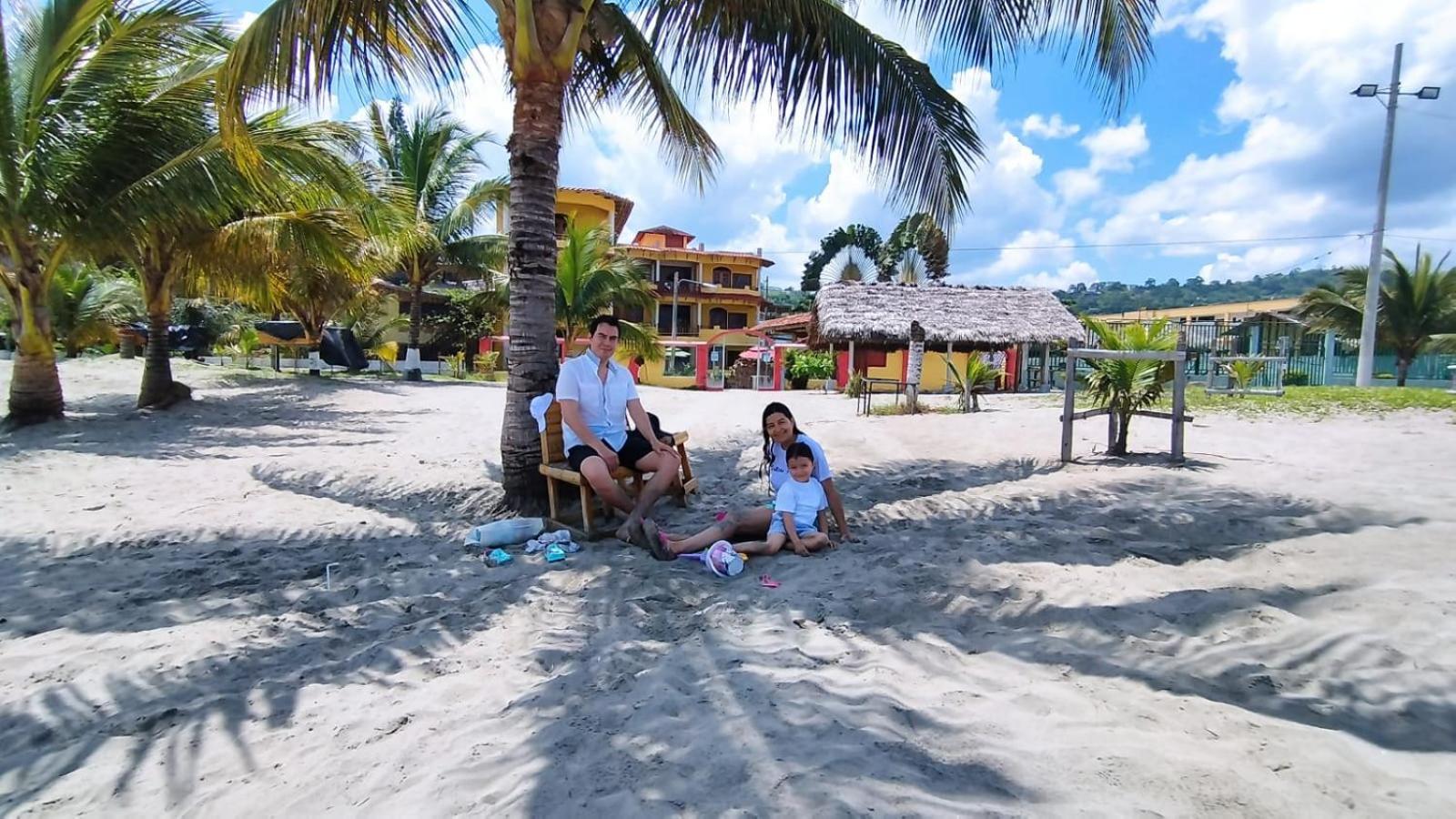 Hotel Cielo Azul Atacames Luaran gambar